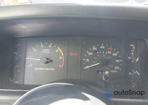 1988 Ford Mustang Lx z USA, uszkodzony, nr VIN 1FABP40E1JF125245